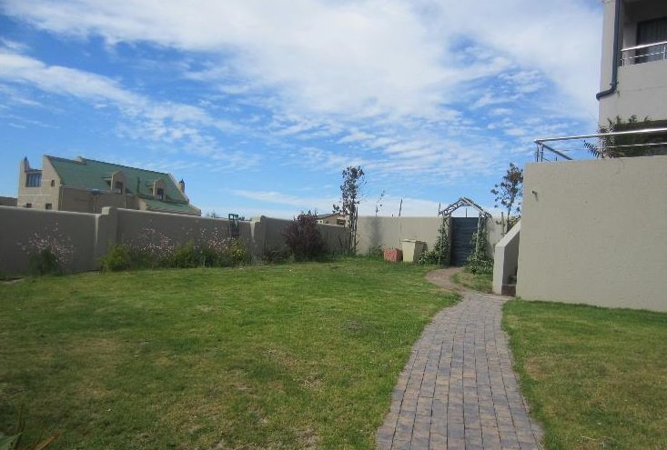5 Bedroom Property for Sale in Myburgh Park Western Cape